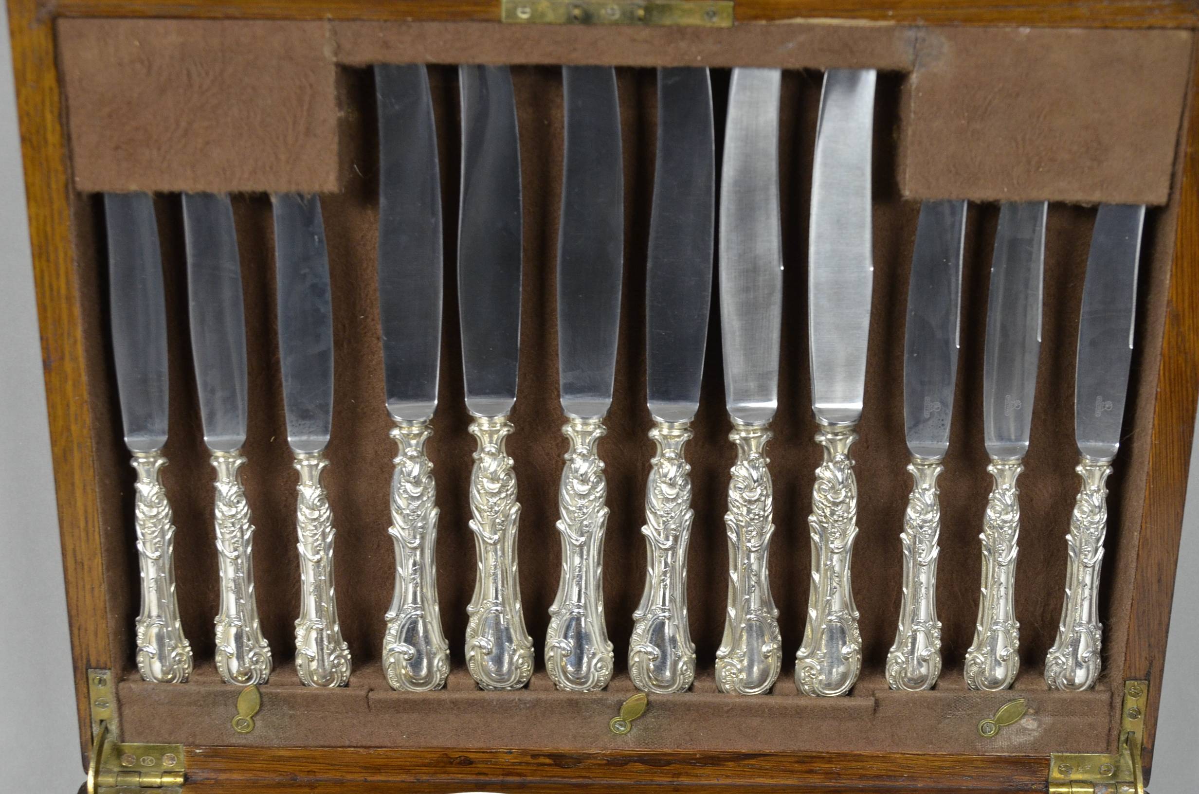Set of table silverware 1
