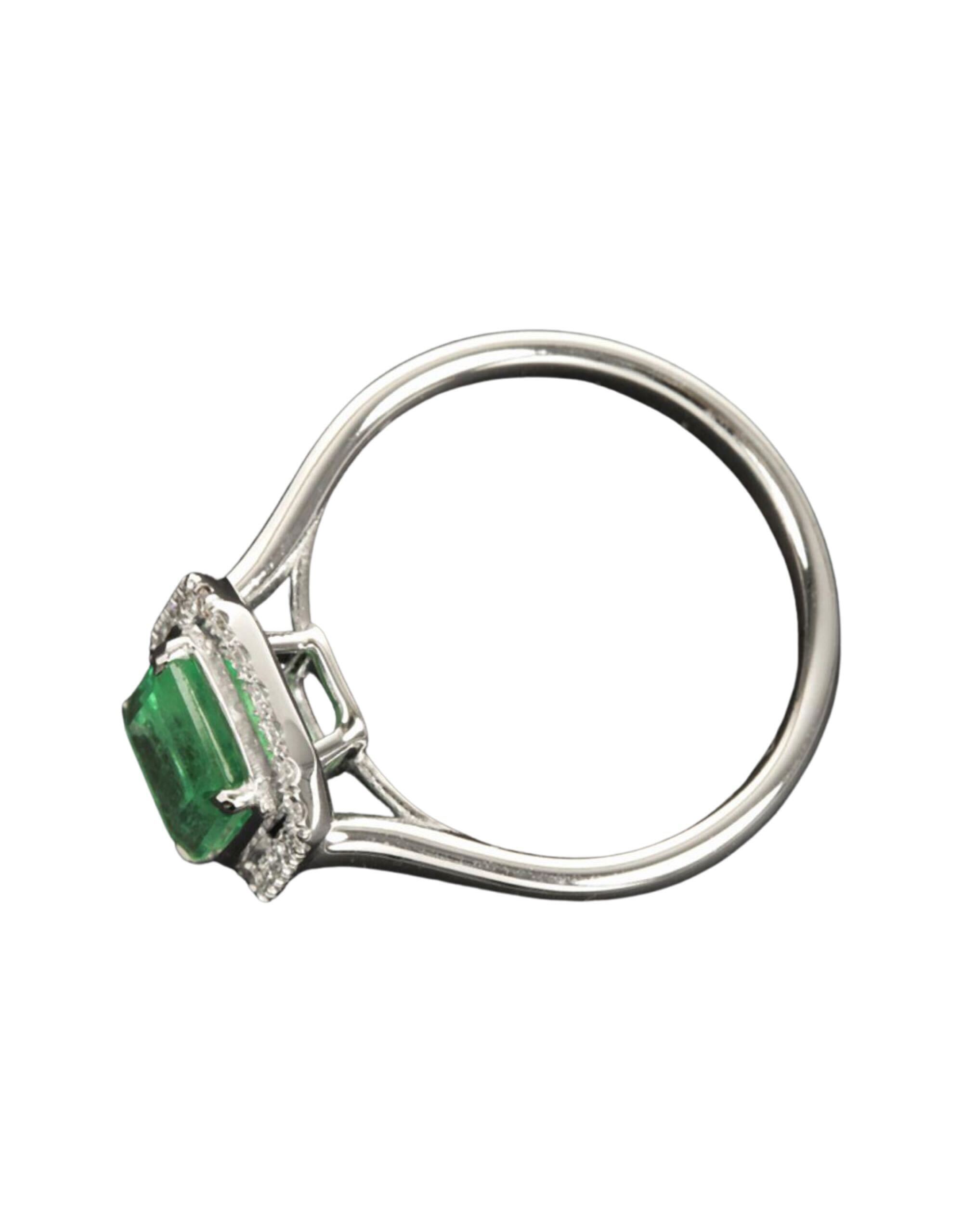 Emerald ring 0