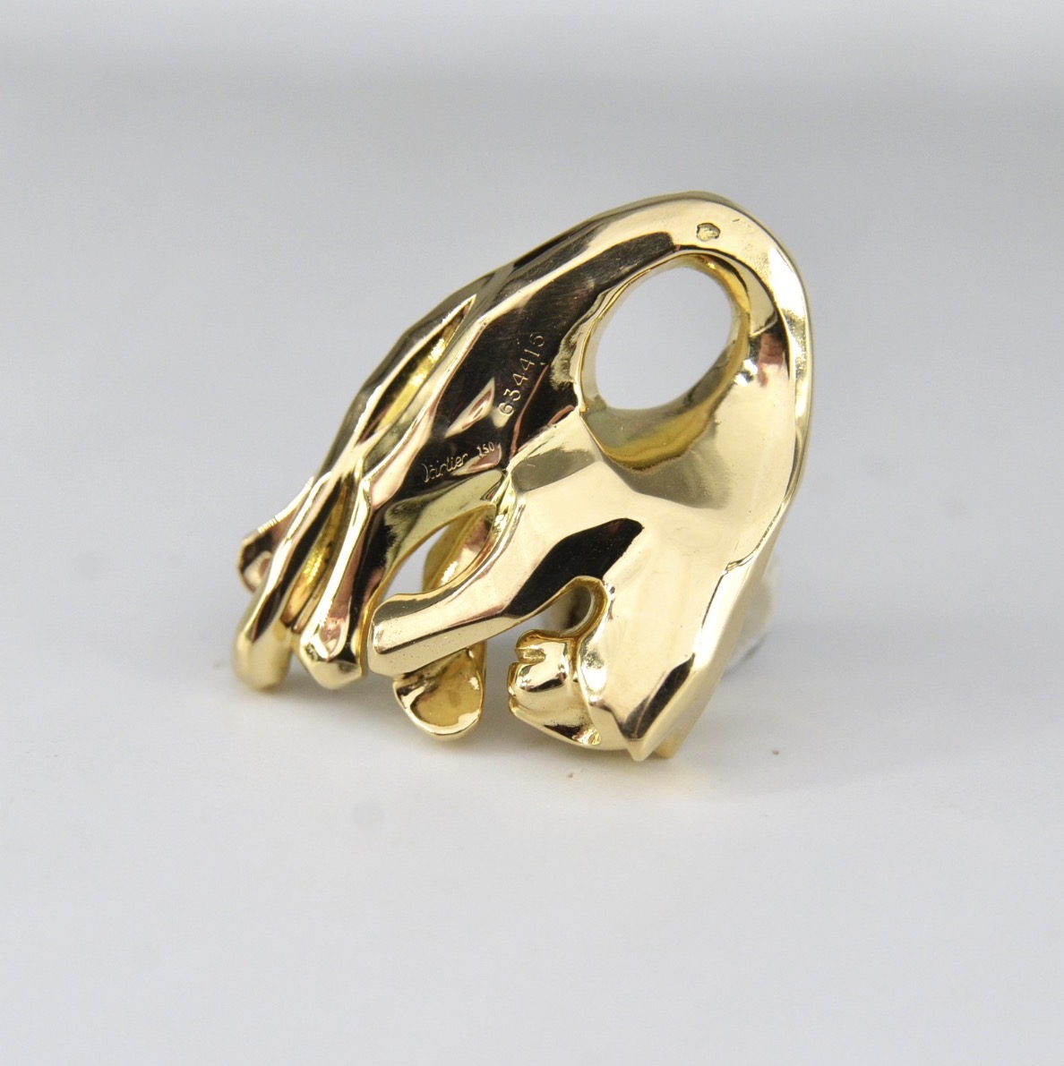 Złota zawieszka Panthère de Cartier 2