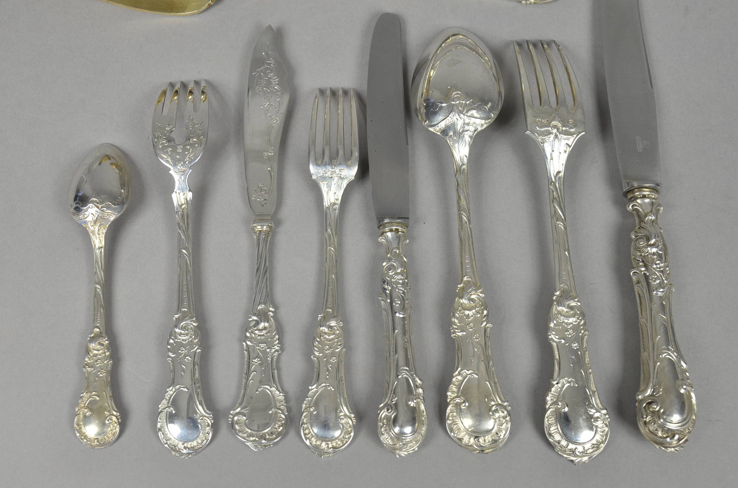 Set of table silverware 7