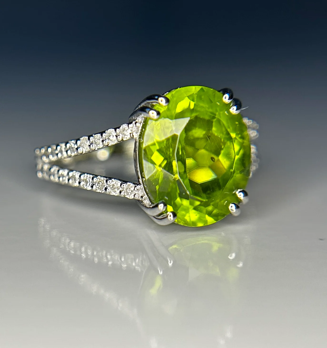 Peridot Ring 0