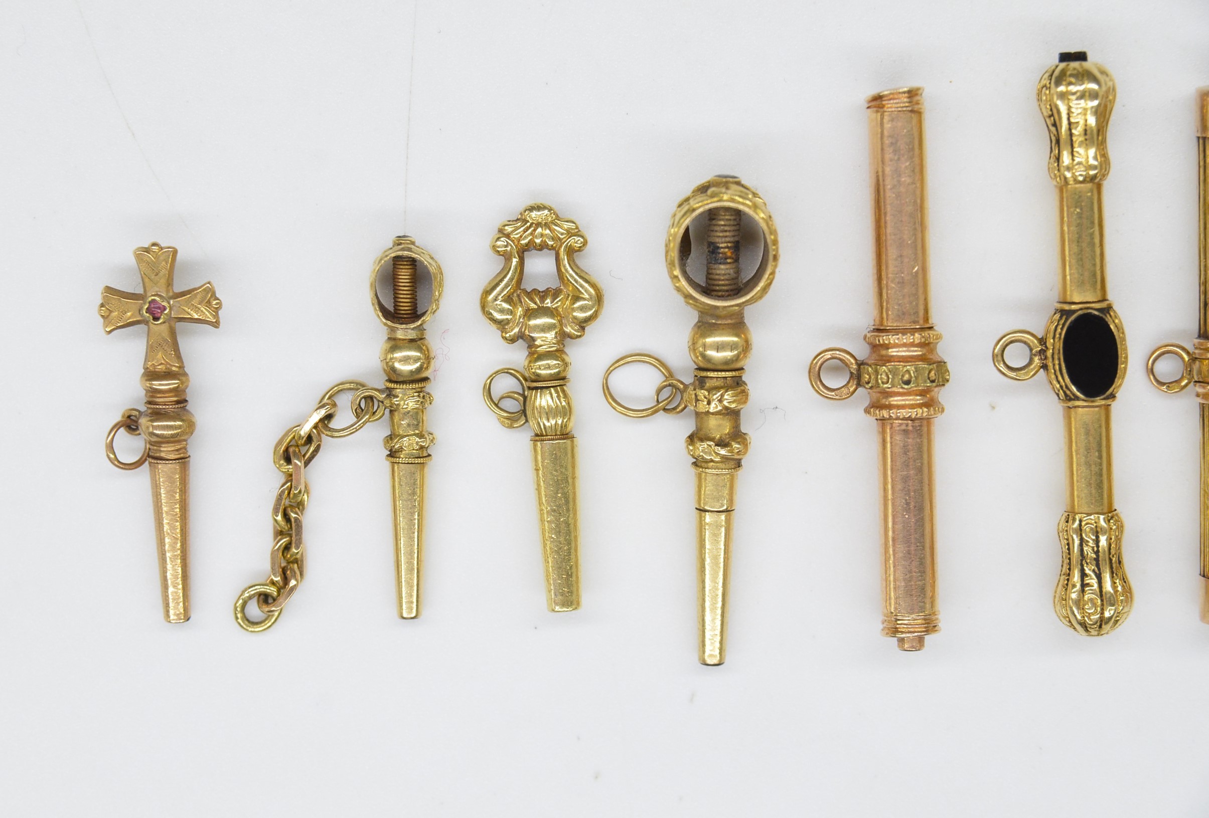 Seven golden watch keys, France 0