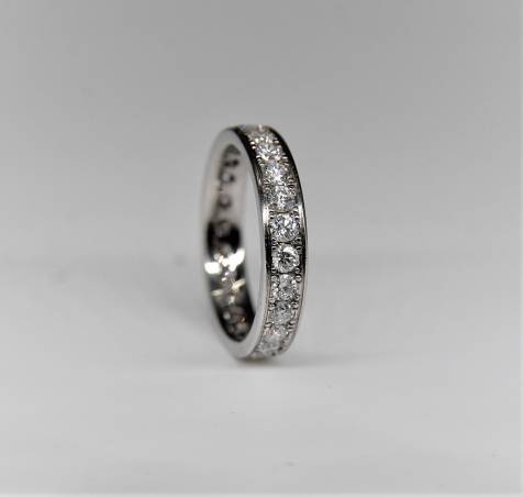 Eternity wedding ring 0