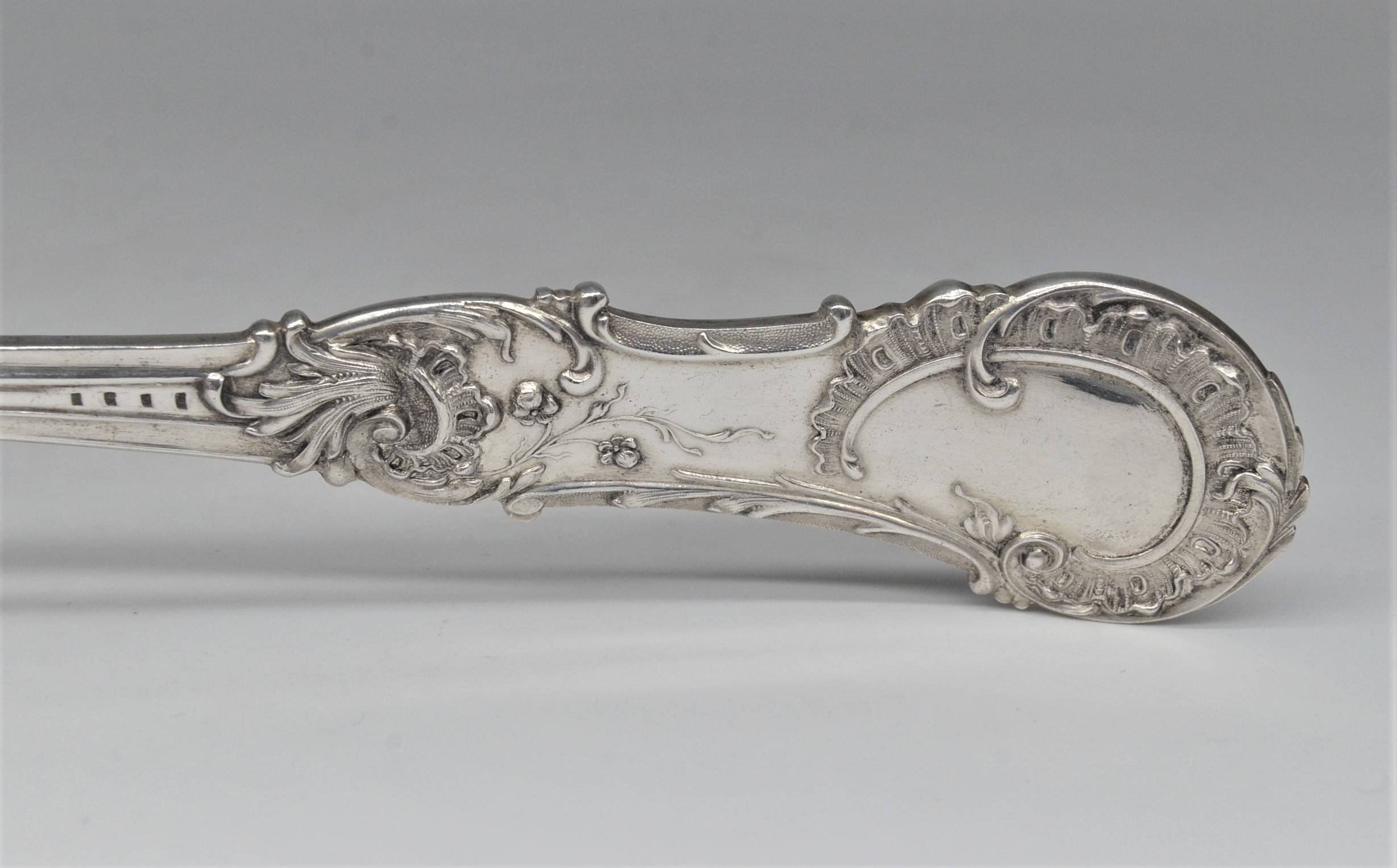Set of table silverware 8