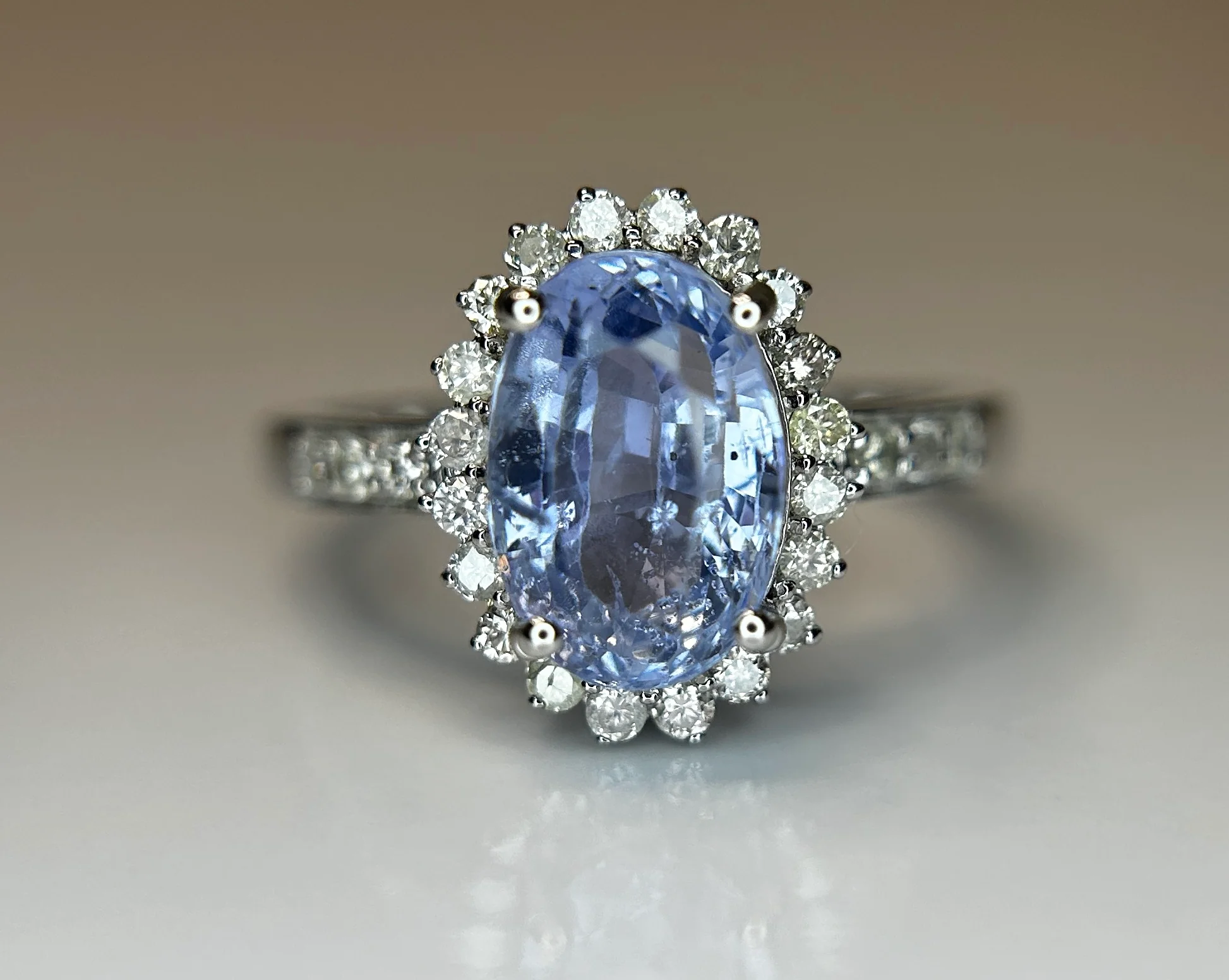 Ceylon Sapphire Ring 0