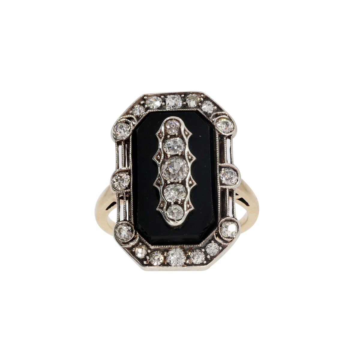 Ring with onyx and diamonds 0
