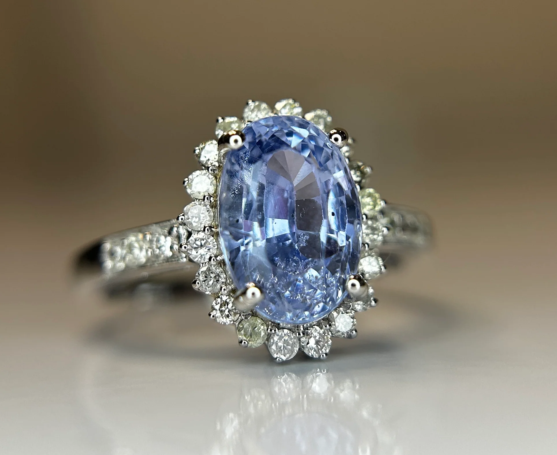 Ceylon Sapphire Ring 4