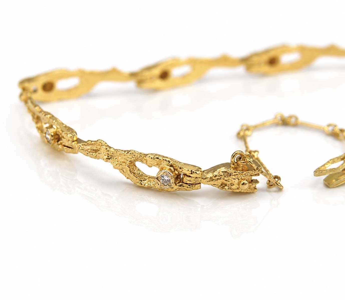 Diamond Pond Bracelet 2