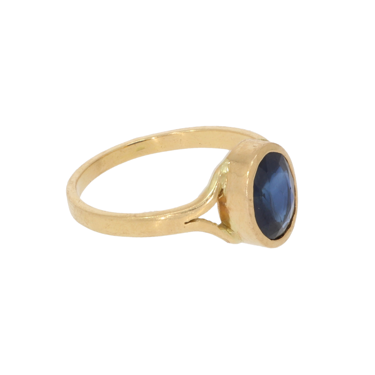 Ring with sapphire 0