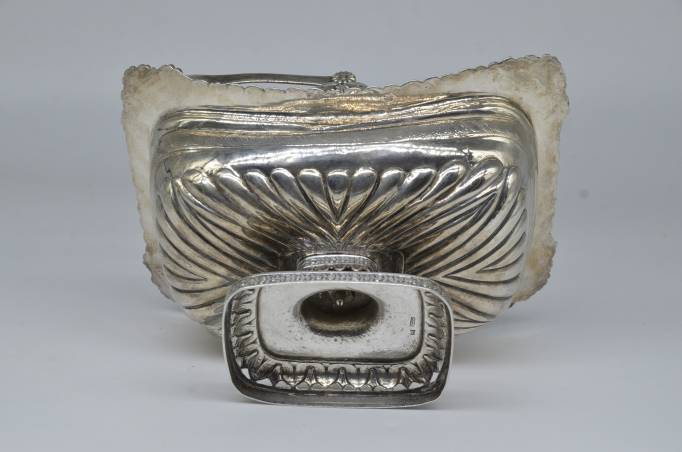 Basket / cake stand 3