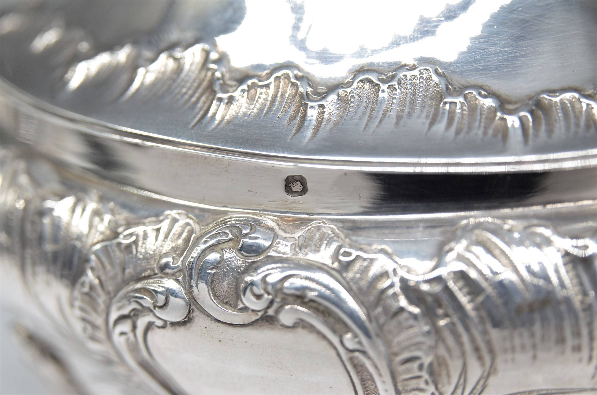 Sugar bowl with spoon 5