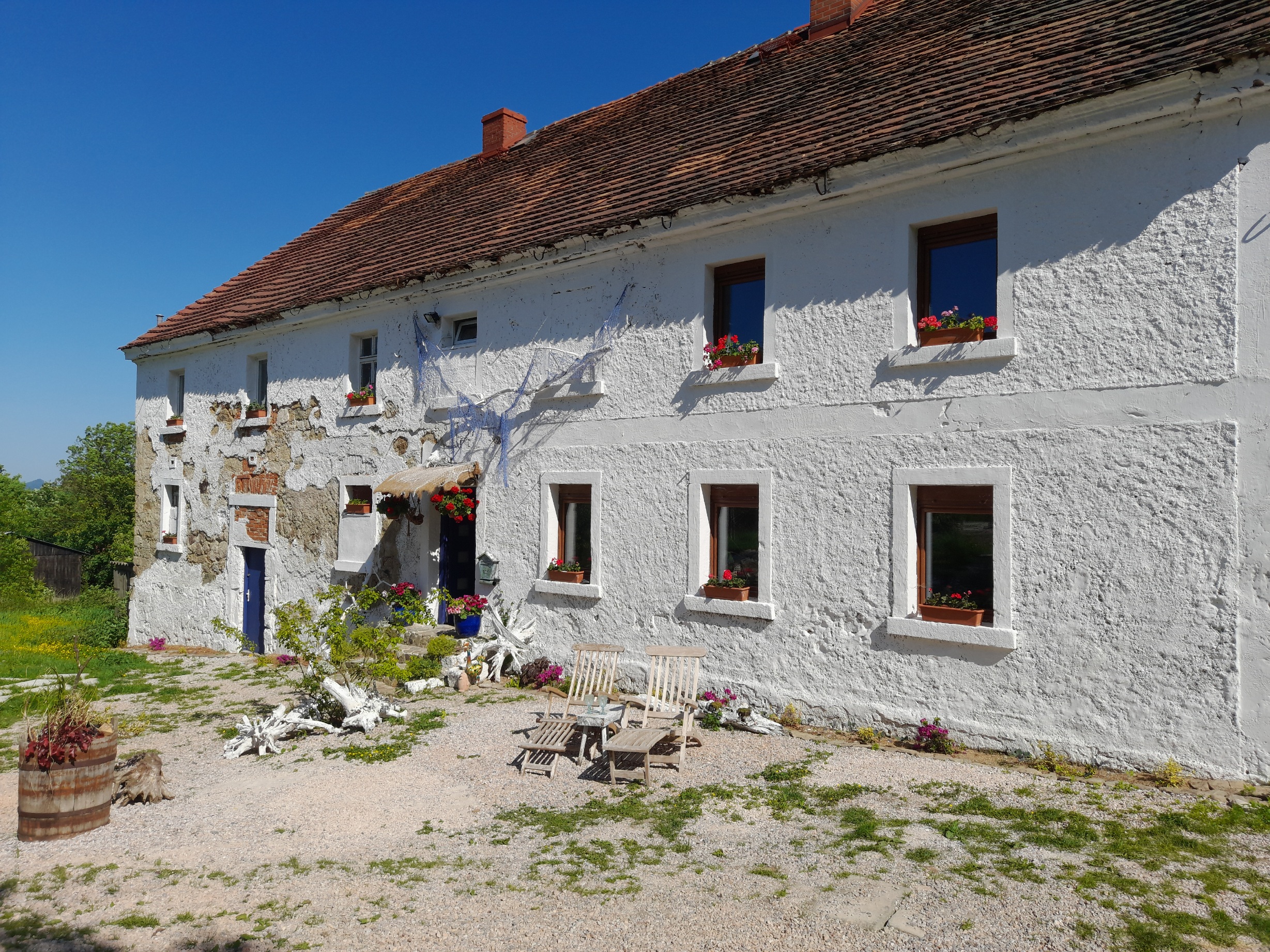 Historic house in the Dolina Bobru 0