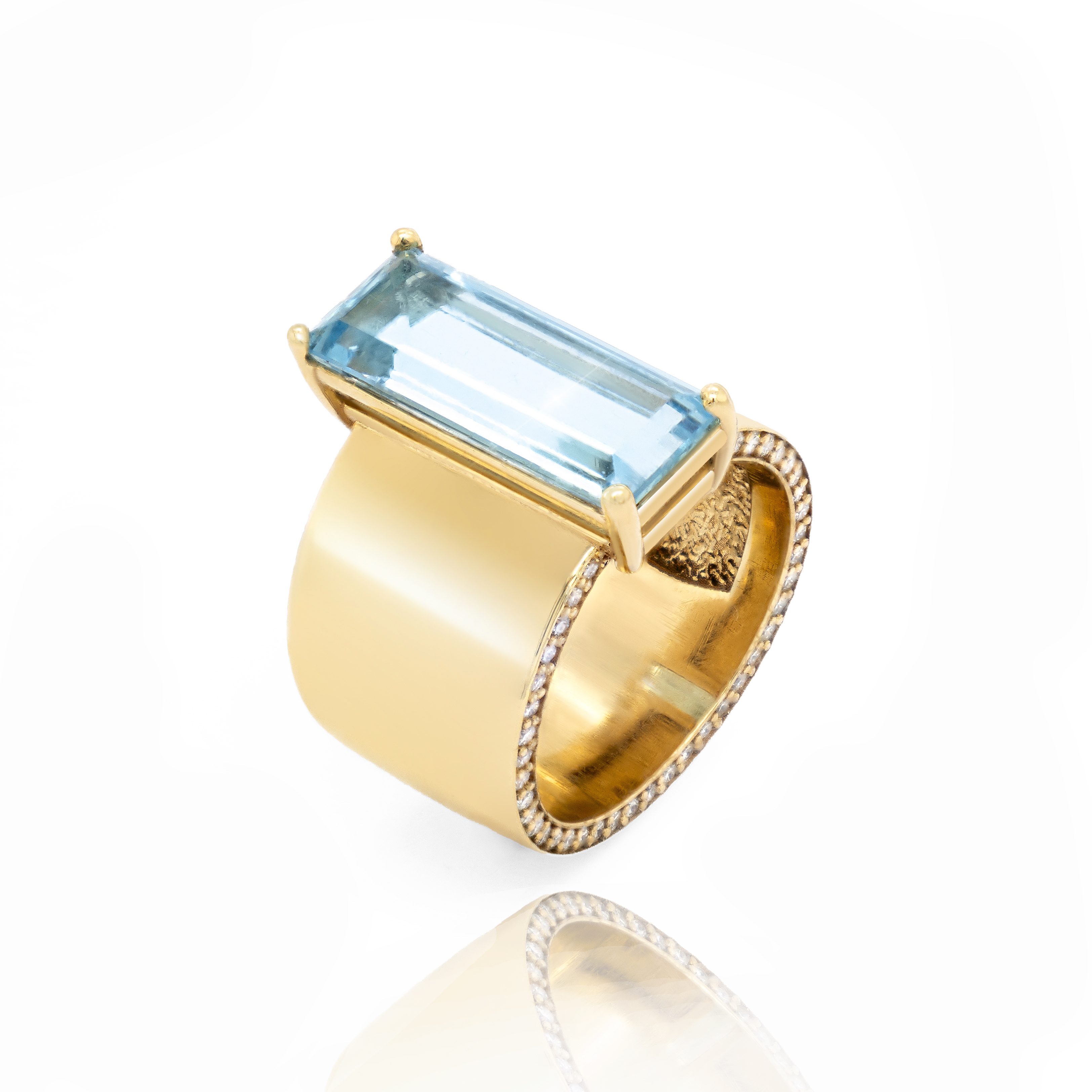 Aquamarine ring