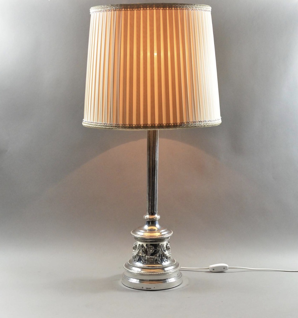 Lounge lamp