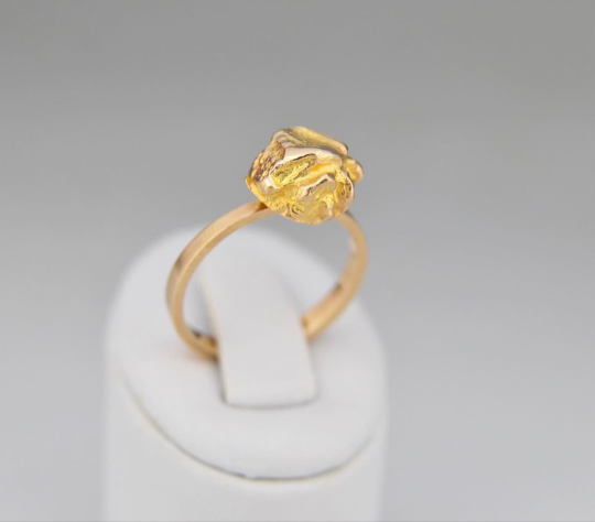 Lapponia gold ring by Björn Weckström
