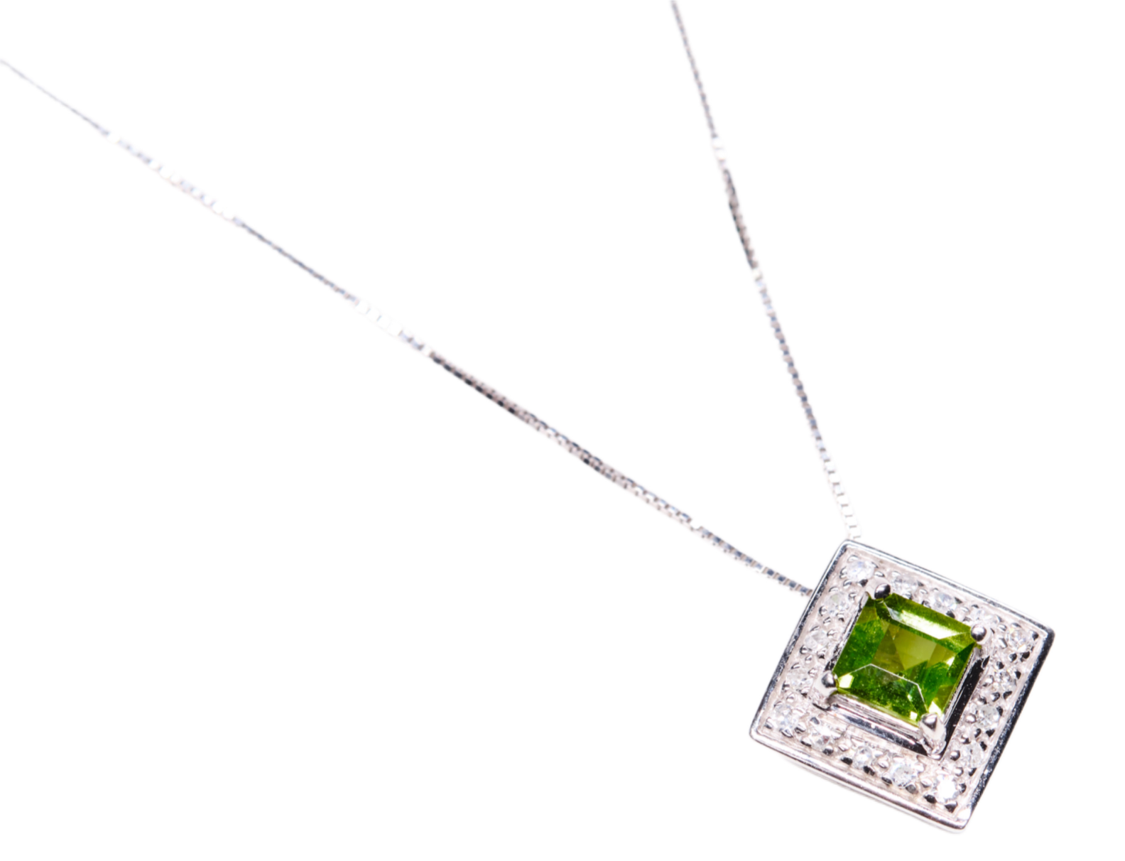 White gold peridot and diamonds pendant